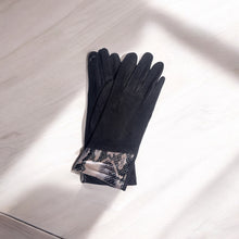 Load image into Gallery viewer, Touchscreen Gloves
